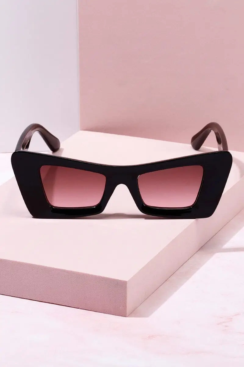Kumsal Square Sunglasses Black/Pink